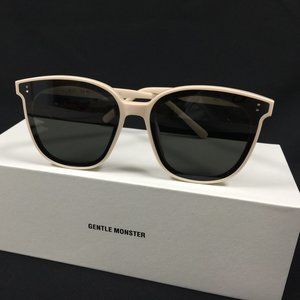 New Gentle Monster Flatba “My Ma” Cream Sunglasses
